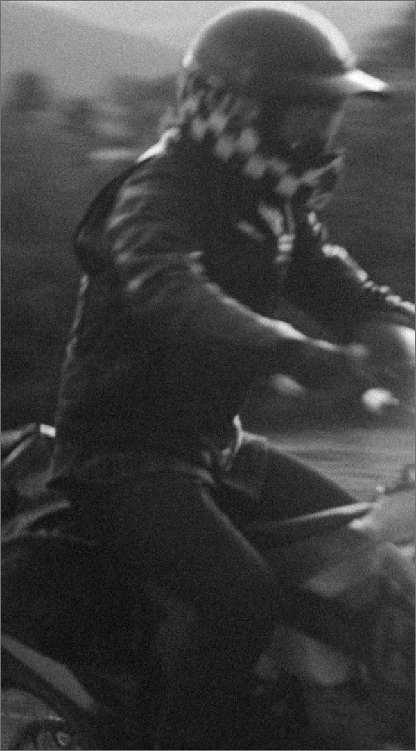 Steve Dubbeldam riding at night